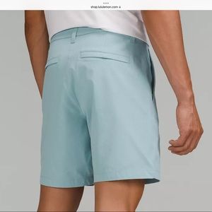 Mens lululemon 7” woven air short in size 33